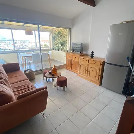 Apartment Between Port And The Of Both Worlds Frontignan
