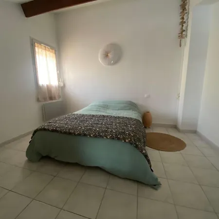 Apartament Between Port And The Of Both Worlds