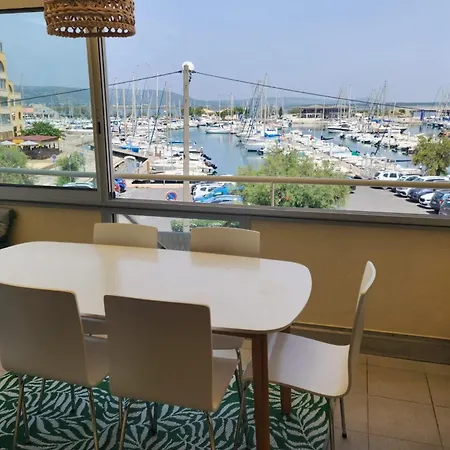 Between Port And The Of Both Worlds Apartament Frontignan